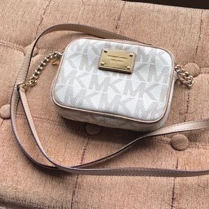 michael kors crossbody bag